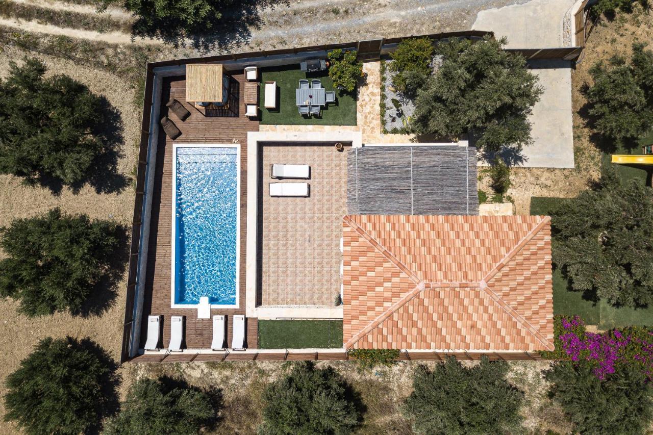 Villa Vera - With Private Heated Pool & Jacuzzi Pangalochori Экстерьер фото