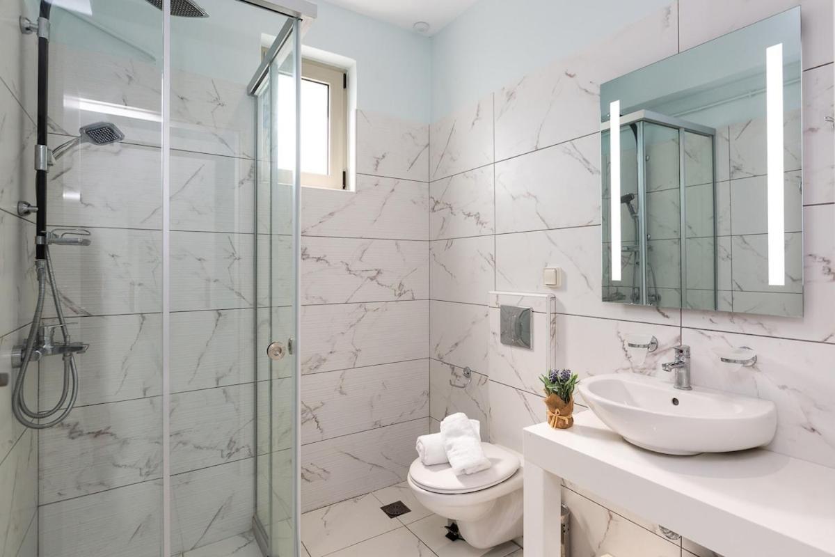 Villa Vera - With Private Heated Pool & Jacuzzi Pangalochori Экстерьер фото