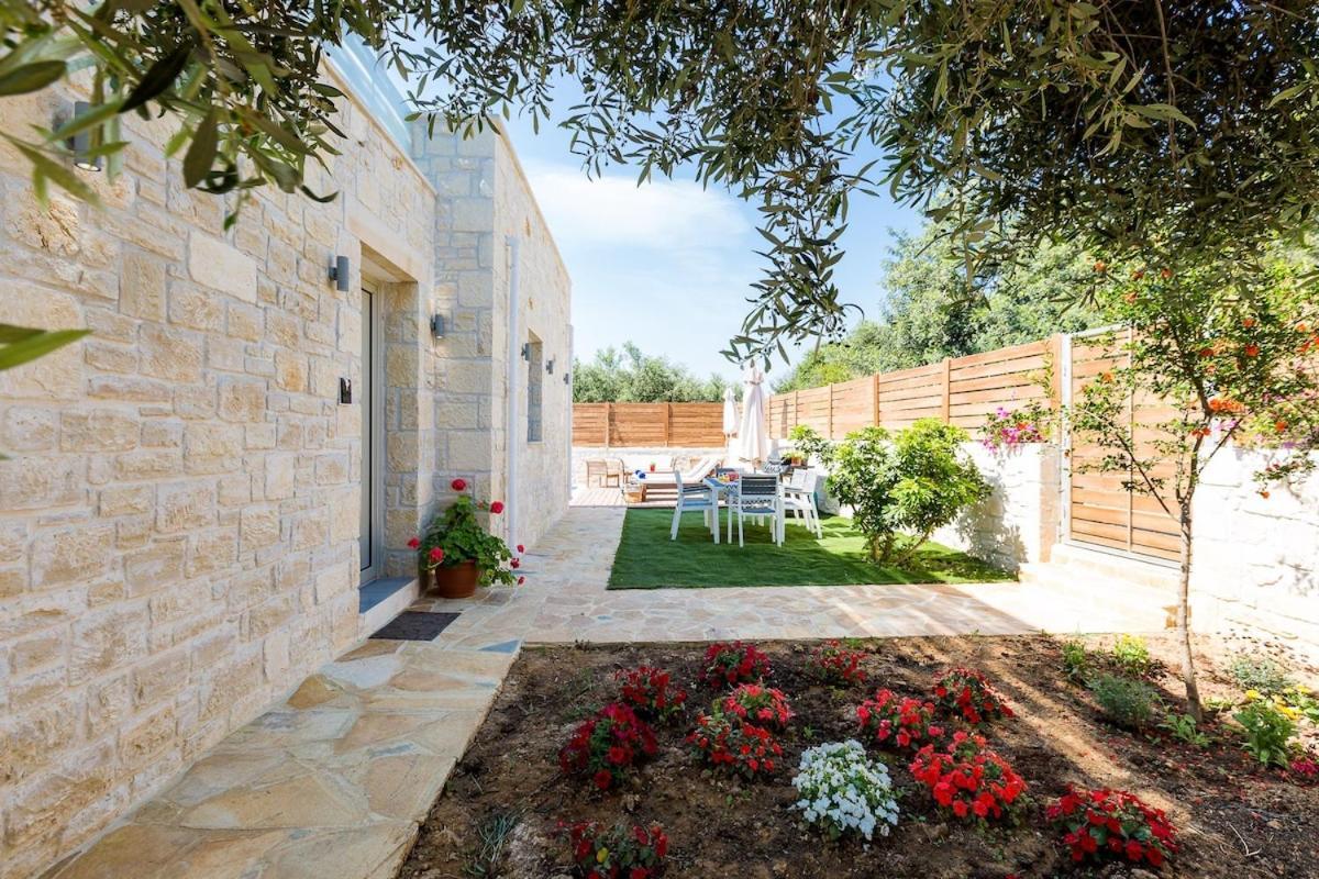 Villa Vera - With Private Heated Pool & Jacuzzi Pangalochori Экстерьер фото